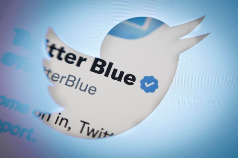Twitter Extends Tweet Editing Time for Twitter Blue Subscribers